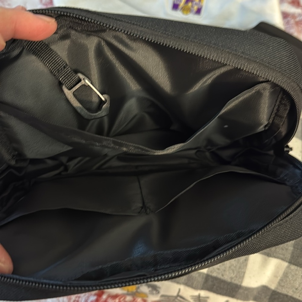 Lakers Belt Bag - Picture 4 of 5
